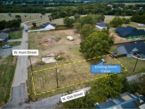 400 W Hunt Street - Photo 1