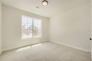 9912 Oak Glade Drive - Photo 18