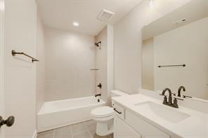 9912 Oak Glade Drive - Photo 23