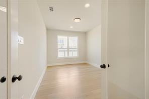 9912 Oak Glade Drive - Photo 5