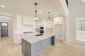 9912 Oak Glade Drive - Photo 7