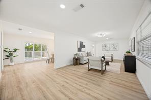 122 Mercer Drive - Photo 4