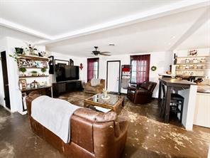 150 E Cooper Street - Photo 3