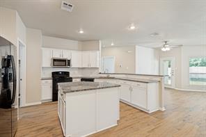 1504 Oakcrest Drive - Photo 13