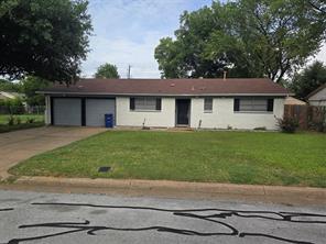 304 Salem Drive - Photo 1