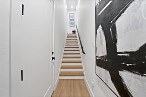2139 Mail Avenue - Photo 2