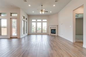 5729 Lake Jackson Drive - Photo 9