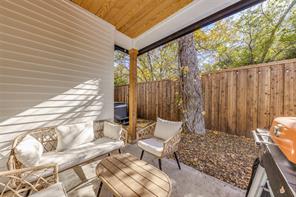 1116 Muncie Avenue - Photo 23