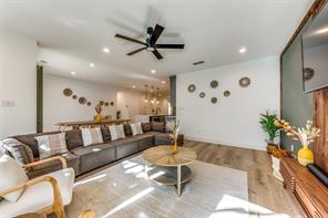 1116 Muncie Avenue - Photo 4