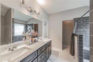 137 Roberts Drive - Photo 17