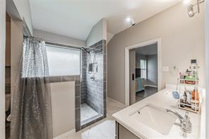 137 Roberts Drive - Photo 18