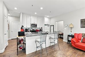 517 E Hanna Street - Photo 8