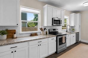 406 S Montreal Avenue - Photo 3
