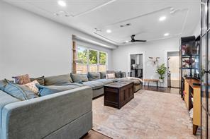 406 S Montreal Avenue - Photo 4