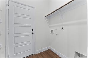 4507 Metropolitan Avenue - Photo 13