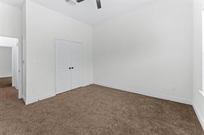 4507 Metropolitan Avenue - Photo 20
