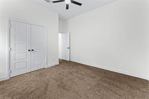 4507 Metropolitan Avenue - Photo 22