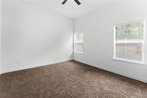 4507 Metropolitan Avenue - Photo 23