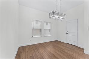 4507 Metropolitan Avenue - Photo 7