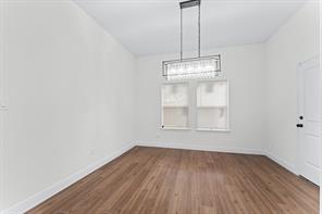 4507 Metropolitan Avenue - Photo 8