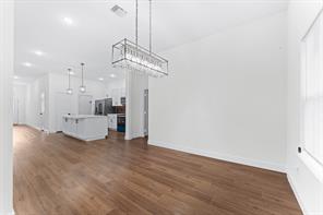 4507 Metropolitan Avenue - Photo 9