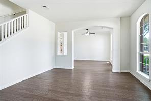 8631 Shakespeare Lane - Photo 3