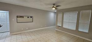 2100 Tanglewilde - Photo 2
