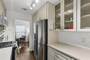 10633 Cayuga Drive - Photo 14