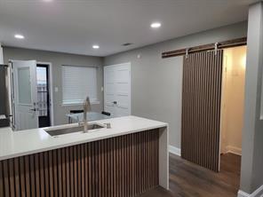 724 S Welch Street - Photo 1