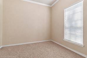 1012 Seclusion Cove - Photo 4