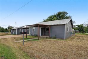 611 N Richard Avenue - Photo 3