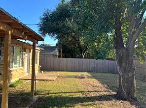 802 Matthews Court - Photo 9
