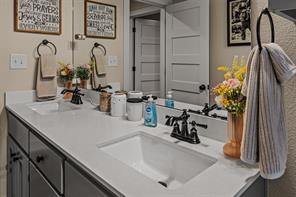 103 Fm 1571 - Photo 27