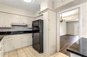 5835 E University Boulevard - Photo 16