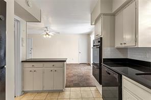 5835 E University Boulevard - Photo 17