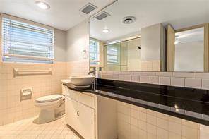 5835 E University Boulevard - Photo 21