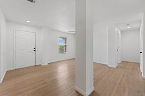 702 Lowe Drive - Photo 2