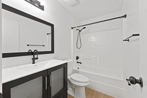 702 Lowe Drive - Photo 3