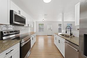 702 Lowe Drive - Photo 8