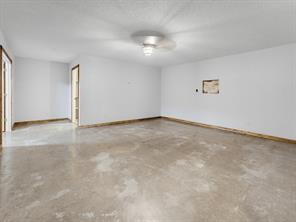 205 County Road 1794 - Photo 18