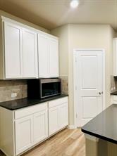3706 Glenn Mews - Photo 10