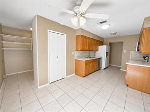1828 Angelina Drive - Photo 4