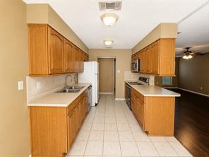 1828 Angelina Drive - Photo 6