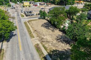 1735 E Waco - Photo 8