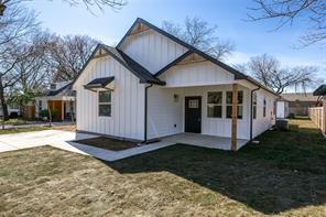 2231 Denison Street - Photo 1