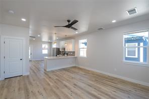 2231 Denison Street - Photo 3