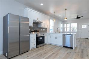 2231 Denison Street - Photo 5