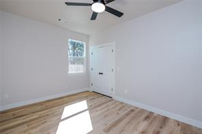 2231 Denison Street - Photo 9