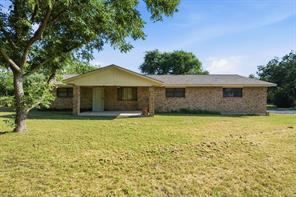 917 E Ross Avenue - Photo 1