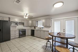 917 E Ross Avenue - Photo 6